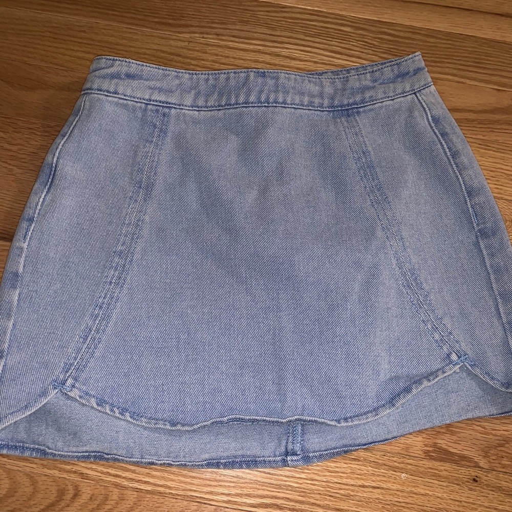 A sun light wash tulip skirt